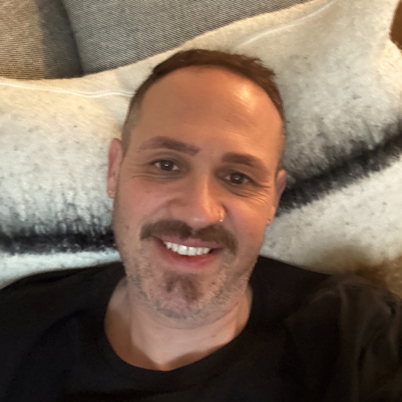 Meet your Posher, Ron - Picture 1 of 1